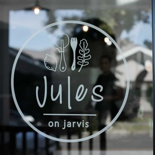 Jules_on_Jarvis_Fine_Blue_Line_Celize_Czichon_Photography-1-2